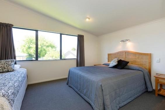 2 Bedroom Unit Upstairs